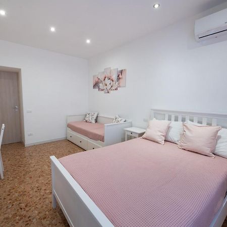 Апартаменты Casa Rosa Beige E Blu Рим Экстерьер фото